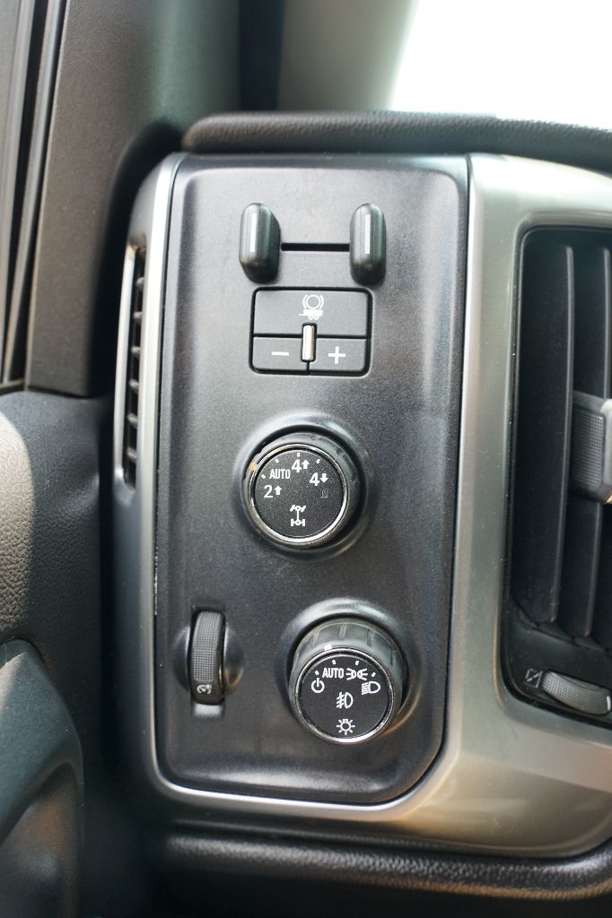 2015 Chevrolet Silverado 1500 LT - Photo 17