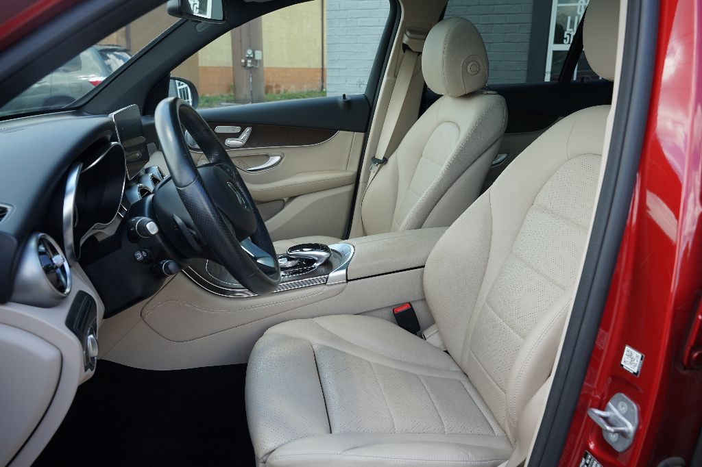 2018 Mercedes-Benz GLC GLC300 - Photo 10