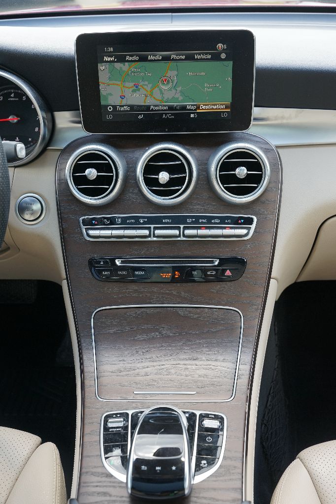 2018 Mercedes-Benz GLC GLC300 - Photo 13